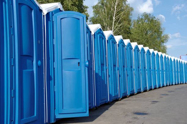 Portable Toilet Options We Offer in Fairlawn, OH